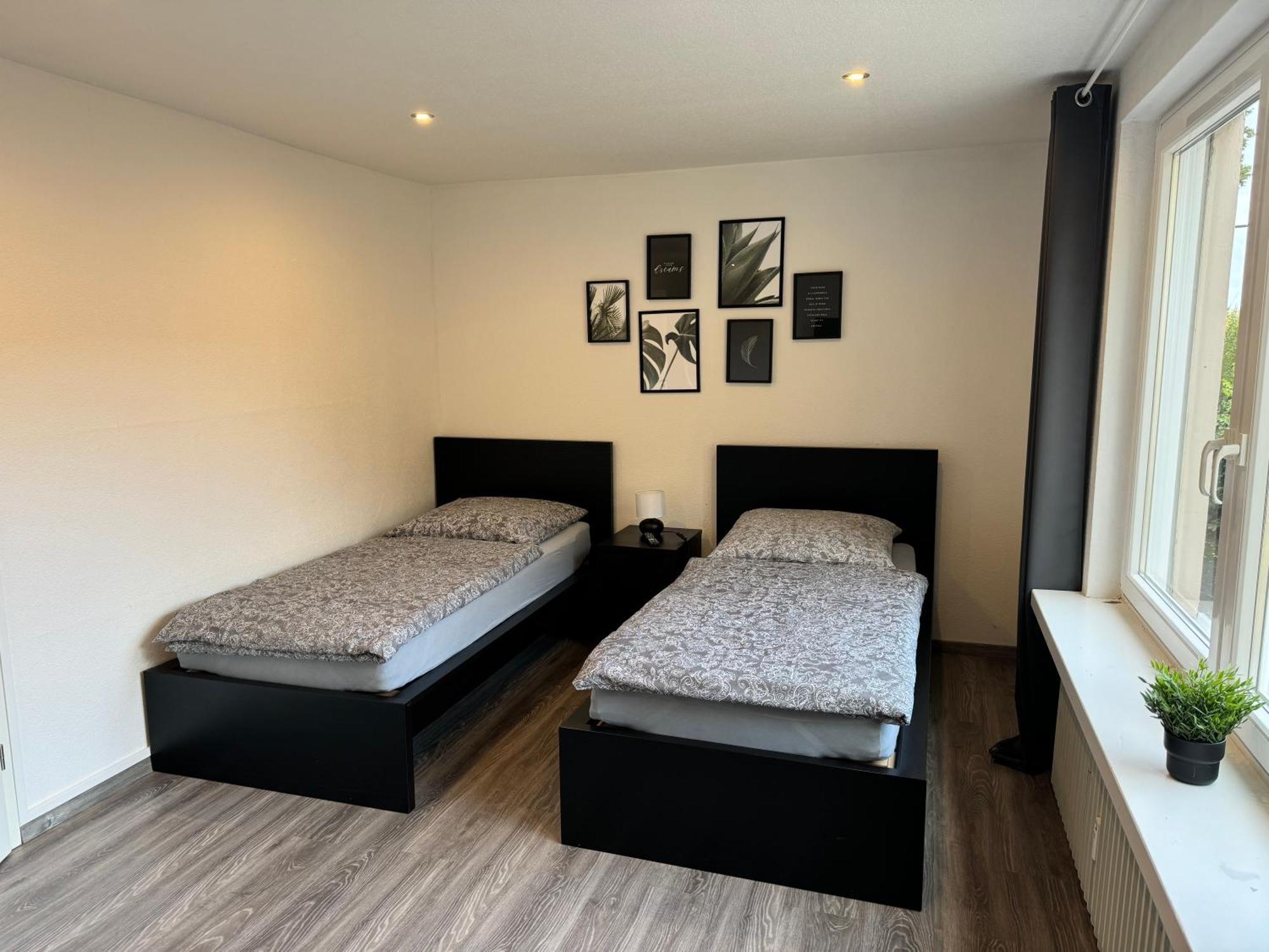Ferienwohnung Am See Dillich - Ruhige Lage - Eigener Garten - Direkt Neben Einem Natursee Borken  Bagian luar foto