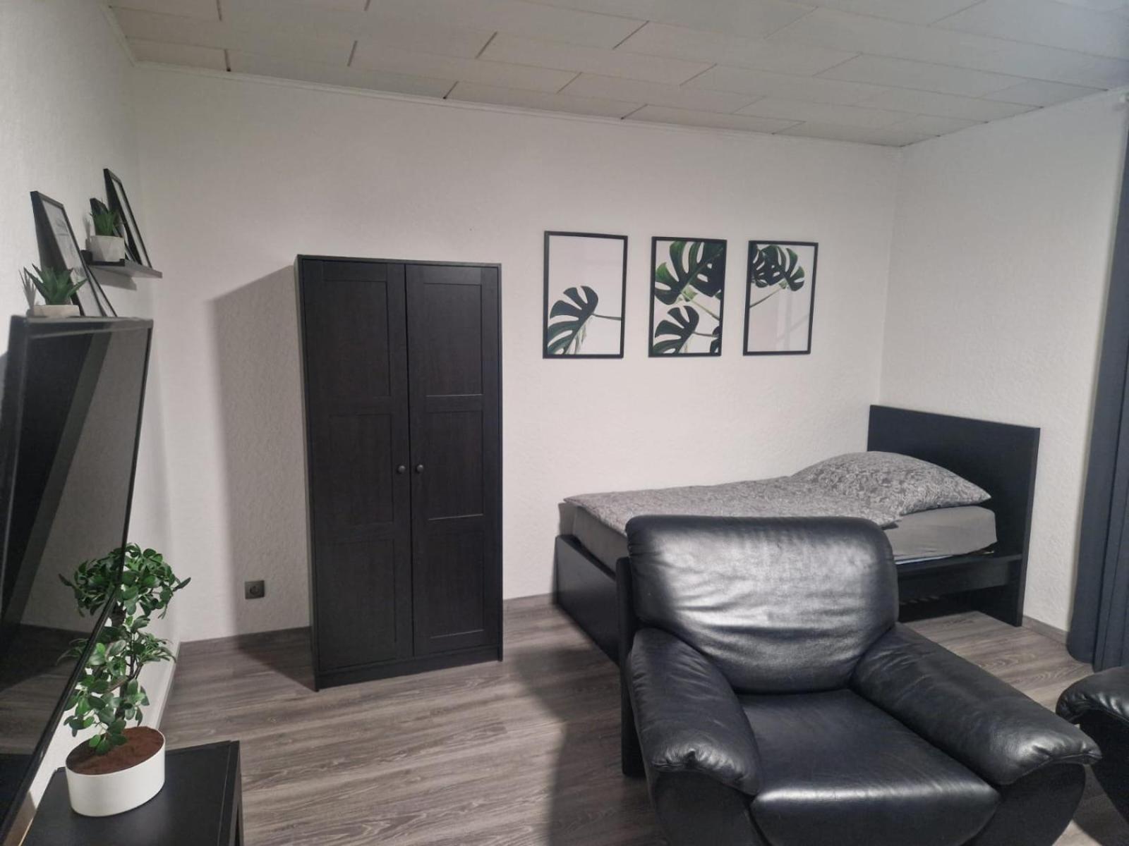 Ferienwohnung Am See Dillich - Ruhige Lage - Eigener Garten - Direkt Neben Einem Natursee Borken  Bagian luar foto